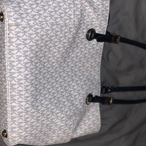 Michael Kors Shoulder Bag